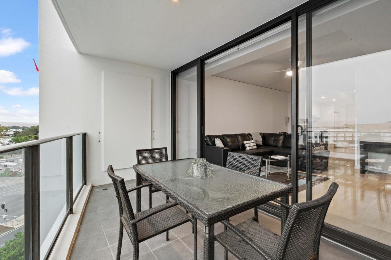 Sierra Grand Broadbeach - Self Contained & Privately Managed Apartments Gold Coast Exterior photo