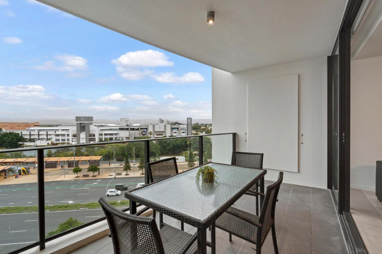 Sierra Grand Broadbeach - Self Contained & Privately Managed Apartments Gold Coast Exterior photo