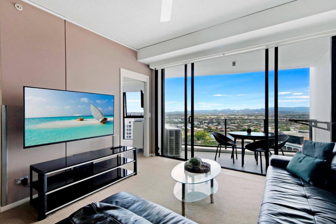 Sierra Grand Broadbeach - Self Contained & Privately Managed Apartments Gold Coast Exterior photo