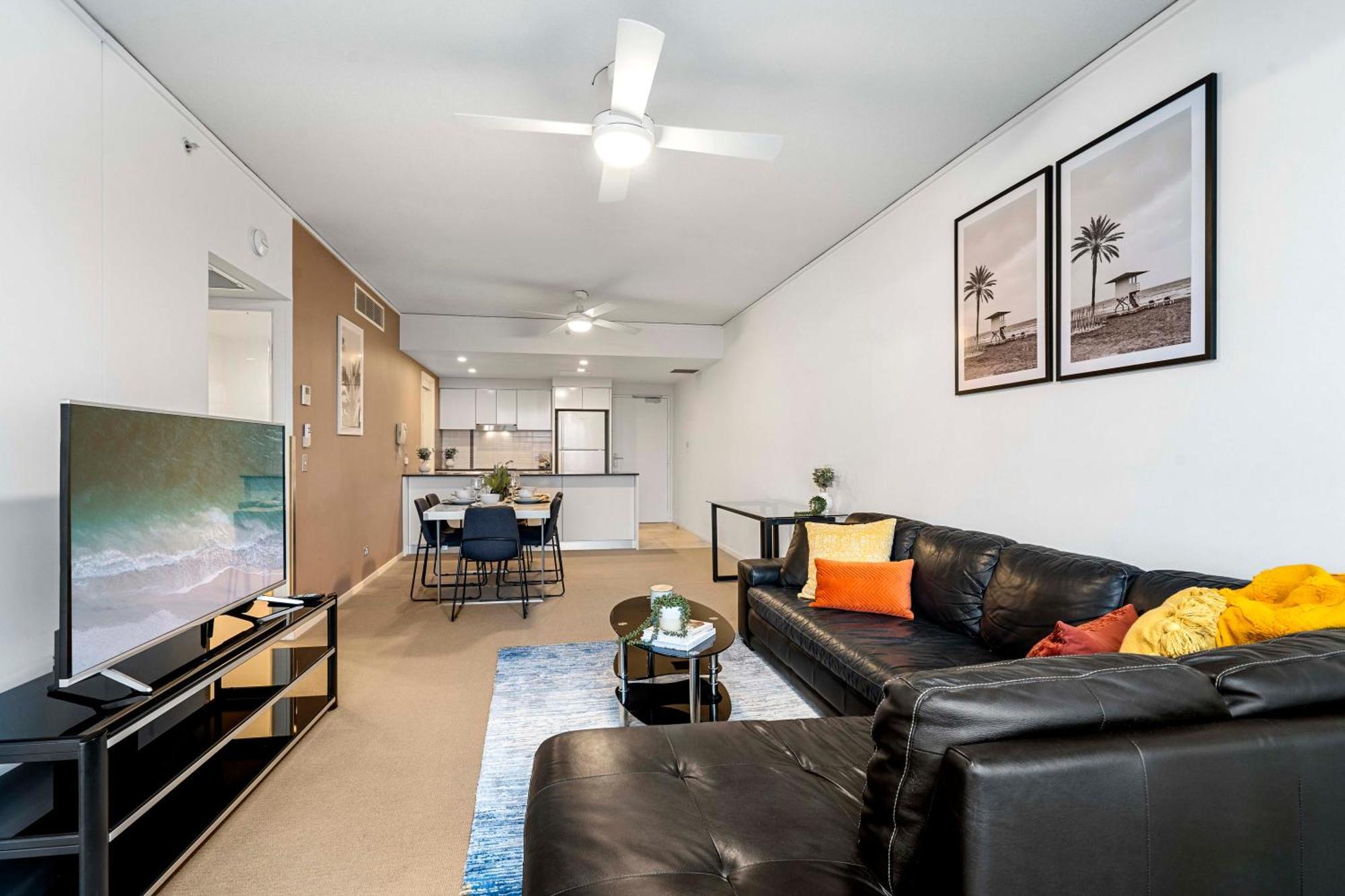 Sierra Grand Broadbeach - Self Contained & Privately Managed Apartments Gold Coast Exterior photo